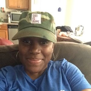 Meet your Posher, Latasha